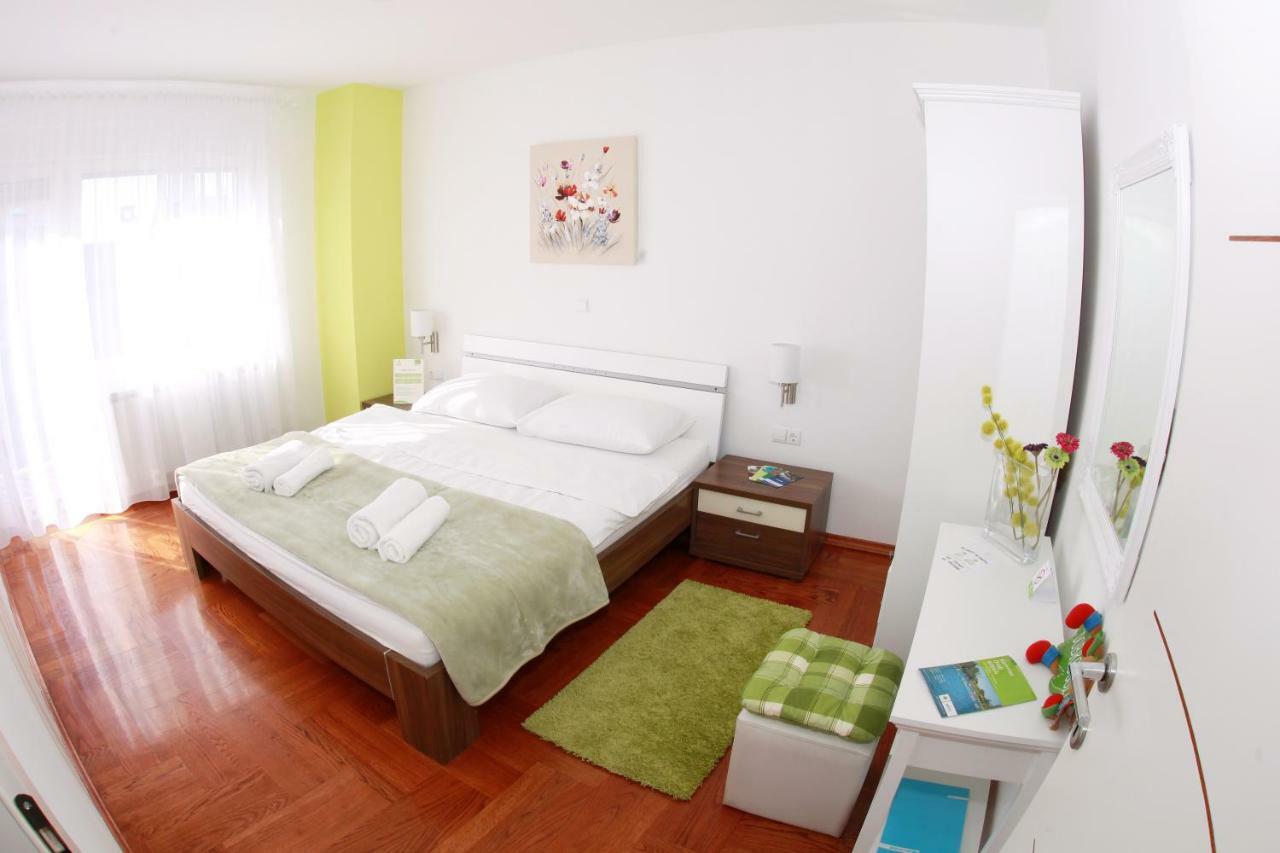 Apartmani Nova Karlovac Extérieur photo