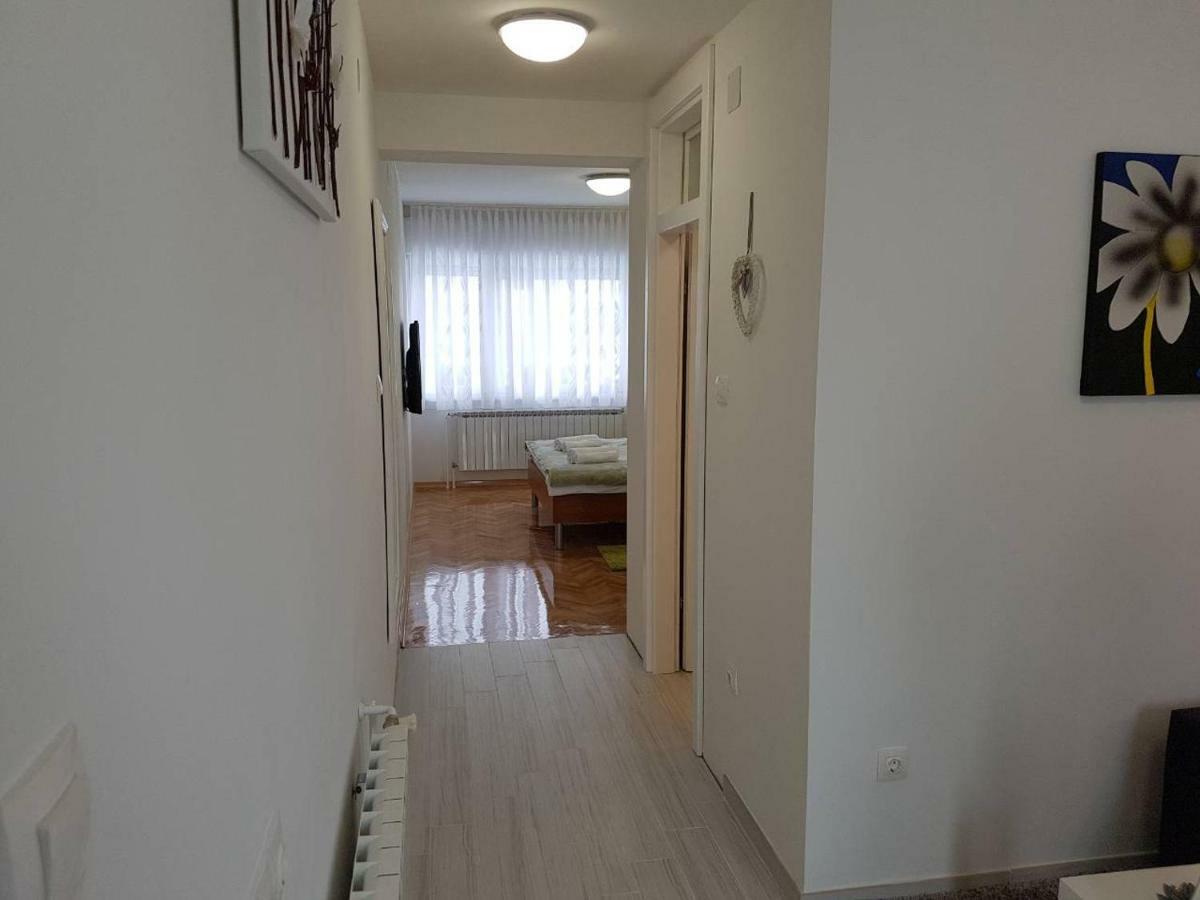 Apartmani Nova Karlovac Extérieur photo